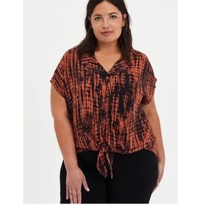 TORRID TIE FRONT DOLMAN SLEEVE BLOUSE CHALLIS TIE-DYE CROP AUBURN BLACK TOP 3X